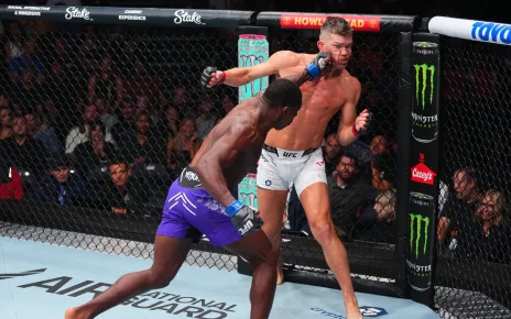 Highlights! Joaquin Buckley melts ‘Wonderboy’ Thompson with wild jumping knockout | UFC 307