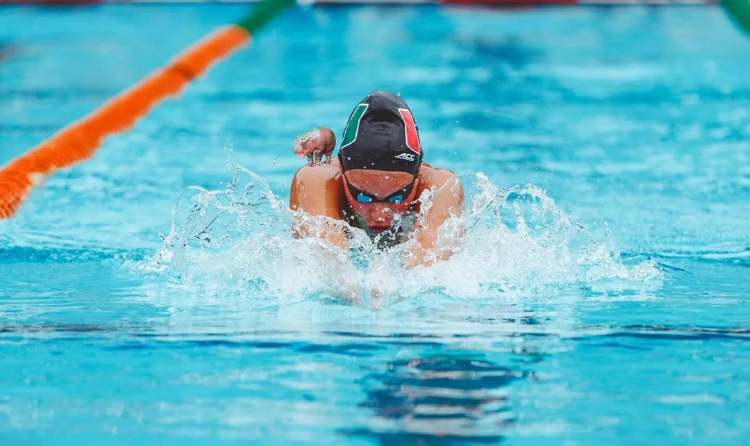 00.00 100 Breast In SCY Debut