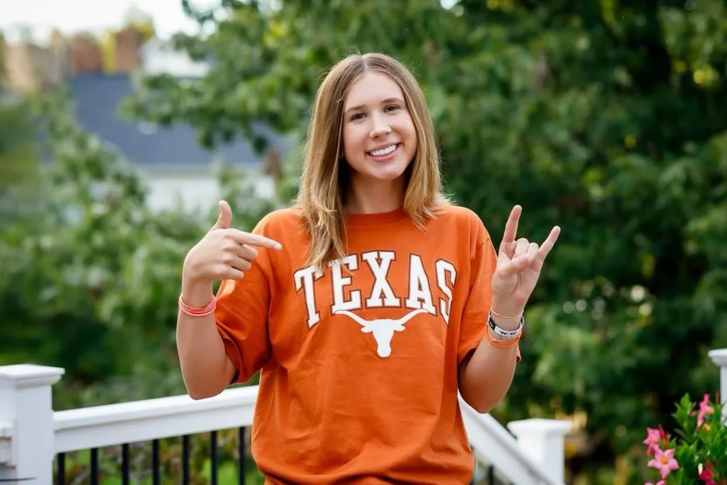 2026 Honorable Mention Sydney Schoeck Verbally Commits To Texas