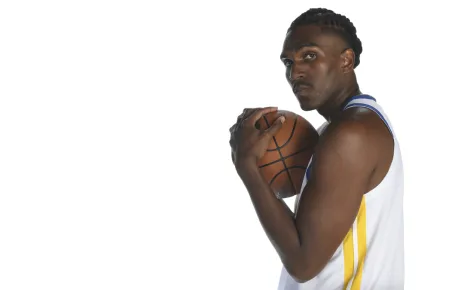 Warriors camp takeaways: Looney makes splash in scrimmage