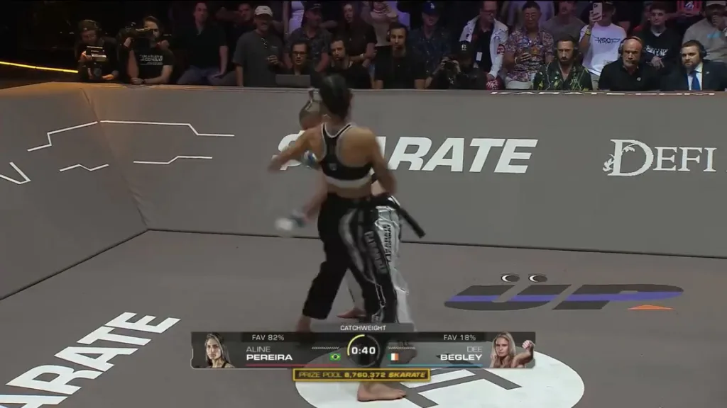 Familial left hook! Watch Alex Pereira’s sister Aline score monster KO at Karate Combat 50