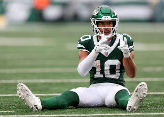 Jets’ Allen Lazard likely to appeal NFL fine for finger-gun celebration; Cowboys’ CeeDee Lamb punished for taunting, ‘violent gesture’