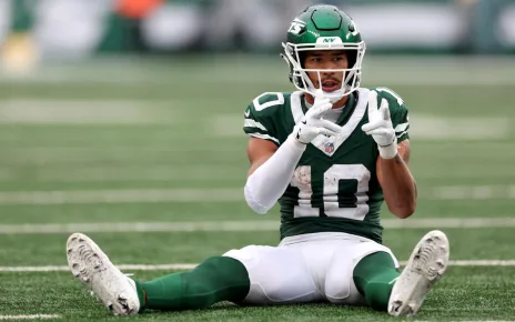 Jets’ Allen Lazard likely to appeal NFL fine for finger-gun celebration; Cowboys’ CeeDee Lamb punished for taunting, ‘violent gesture’