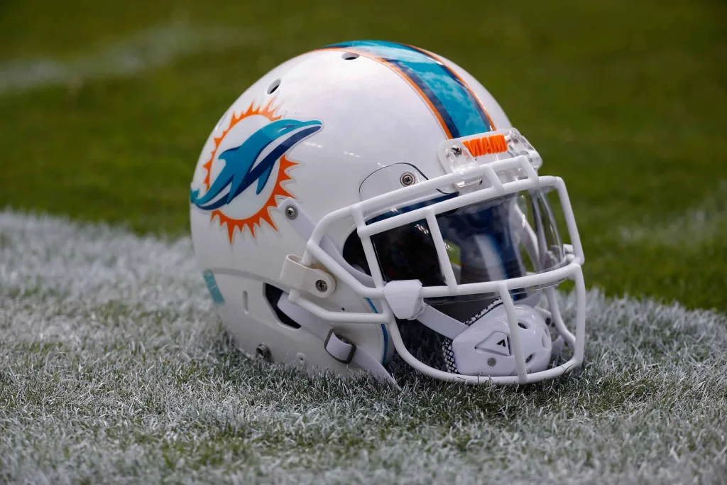 Key Dolphins Defender Expected To Miss Time After Suffering Injury On Sunday