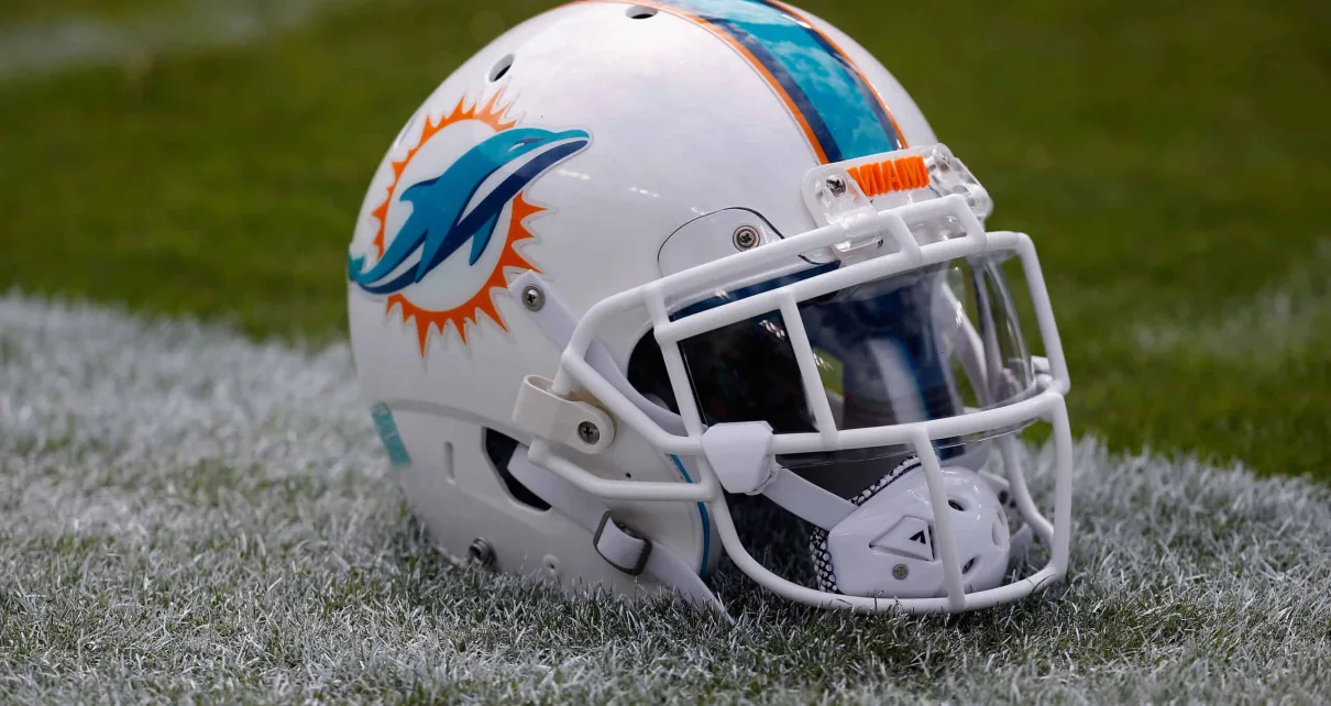 Dolphins Released Veteran QB On Friday