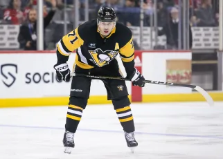 Pittsburgh Penguins’ Evgeni Malkin Reaches 1,300 Points – The Hockey Writers – NHL News