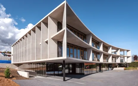 FIM opens new headquarters in Mies