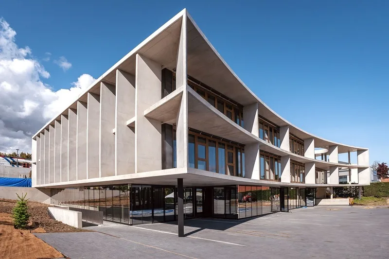 FIM opens new headquarters in Mies