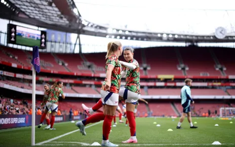 Arsenal vs Chelsea LIVE: Women’s Super League team news and line-ups from London derby at the Emirates