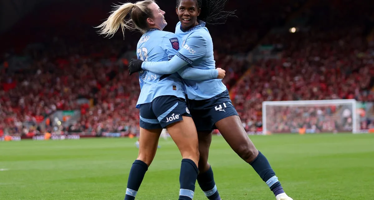 Khadija Shaw completes last-gasp Man City comeback at Liverpool