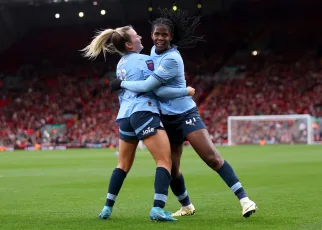 Khadija Shaw completes last-gasp Man City comeback at Liverpool