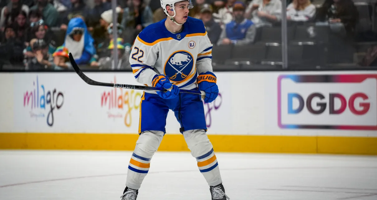 3 Buffalo Sabres Players Who Need To Be Less Invisible Going Forward – The Hockey Writers – Buffalo Sabres