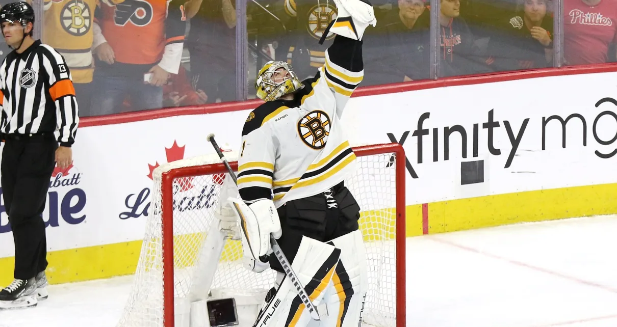 Boston Bruins Fans Need to Not Turn Their Backs on Jeremy Swayman – The Hockey Writers – Boston Bruins