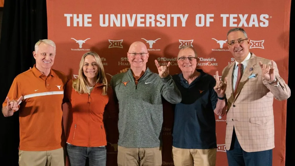 Texas Athletics surpasses  billion in fundraising