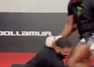 Instinct?! Jon Jones stuns Gable Steveson with ‘insane’ flying knee during UFC 309 training camp (Video)