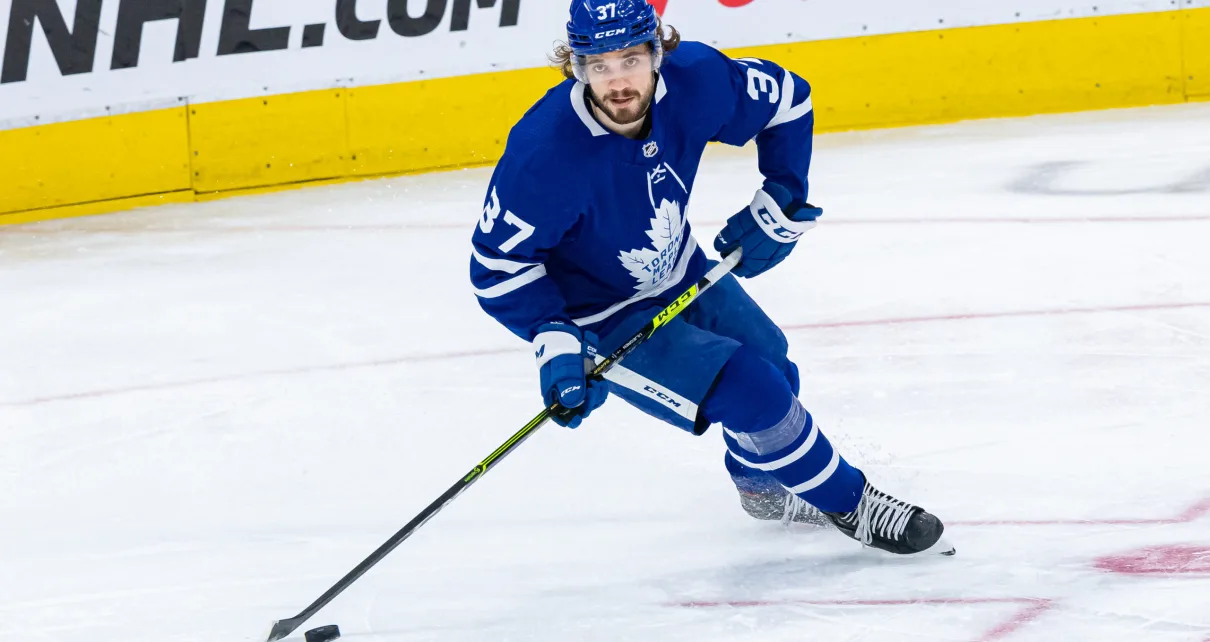 Preseason Struggles Put Maple Leafs’ Defensemen on the Edge – The Hockey Writers – Toronto Maple Leafs