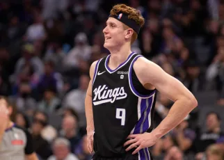 Kings clear guard Huerter for full contact court activity