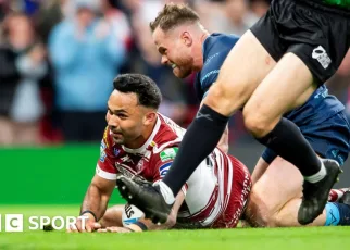 Super League Grand Final: Wigan Warriors 9-2 Hull KR