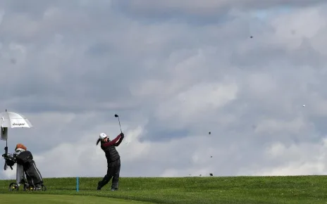 OHSAA boys golf: Columbus Academy battles elements at Division II state tournament