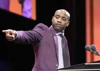 Check out highlights from Vince Carter, Chauncey Billups, Michael Cooper, others inducted into Hall of Fame