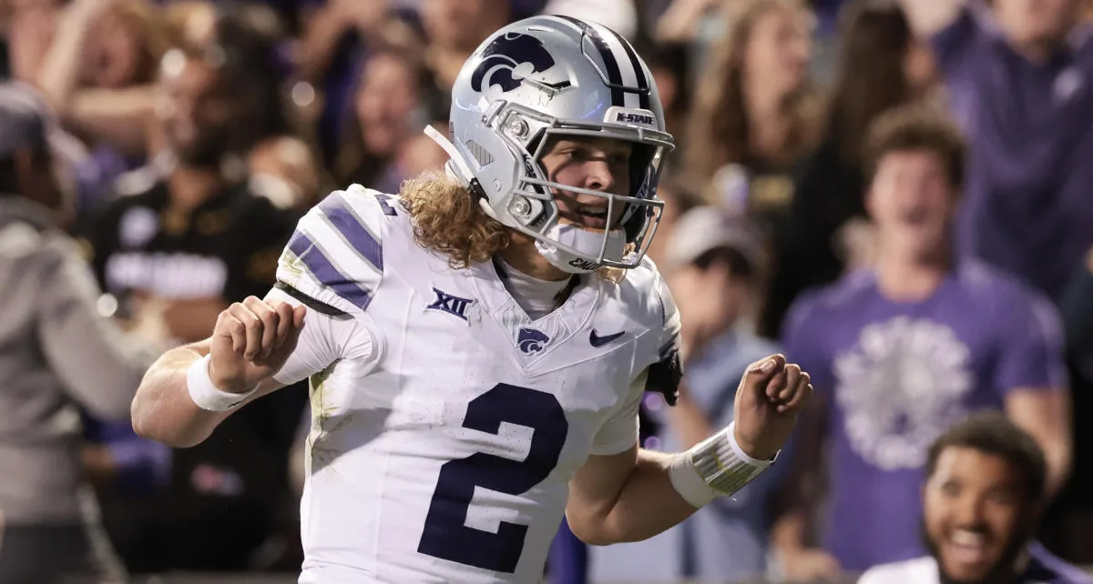 Late TD pass gives Kansas State a 31-28 win over Colorado