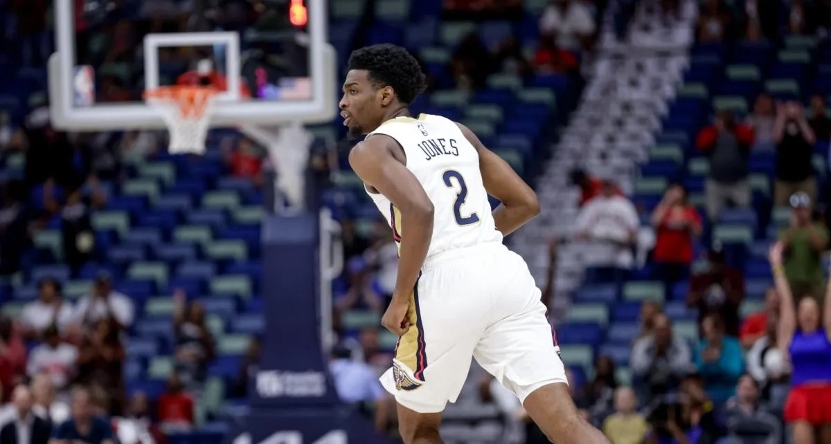 Pelicans’ starting center this season is… 6’8″ Herbert Jones?