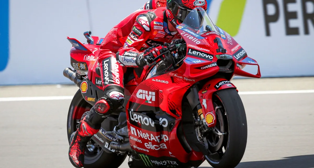 Bagnaia leads Martin in mixed-weather FP1