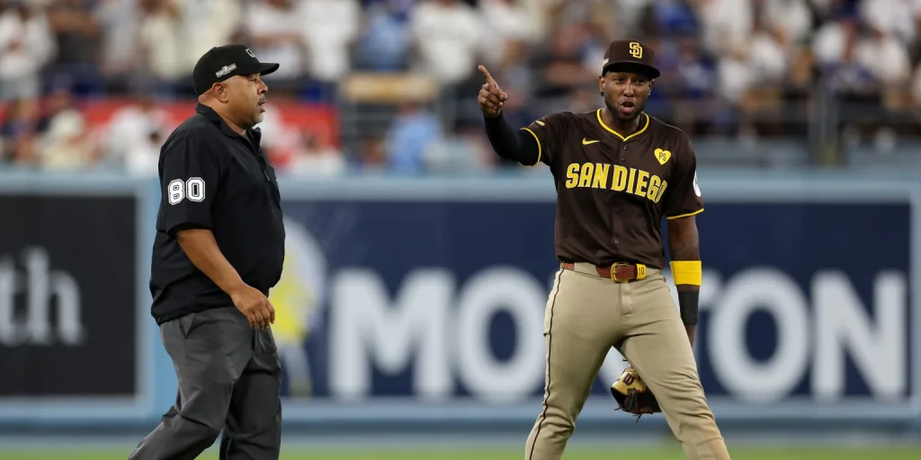 Emotions high in Padres-Dodgers NLDS Game 2