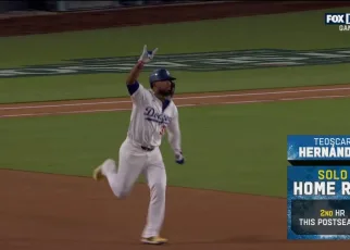 Teoscar Hernández crushes solo home run to extend Dodgers' lead to 2-0 over Padres