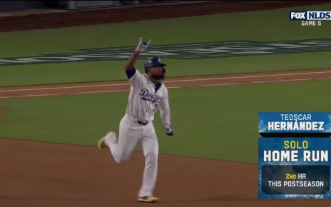 Teoscar Hernández crushes solo home run to extend Dodgers' lead to 2-0 over Padres