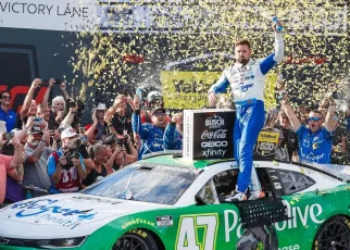 Ricky Stenhouse Jr wins dramatic Talladega Cup race in photo finish