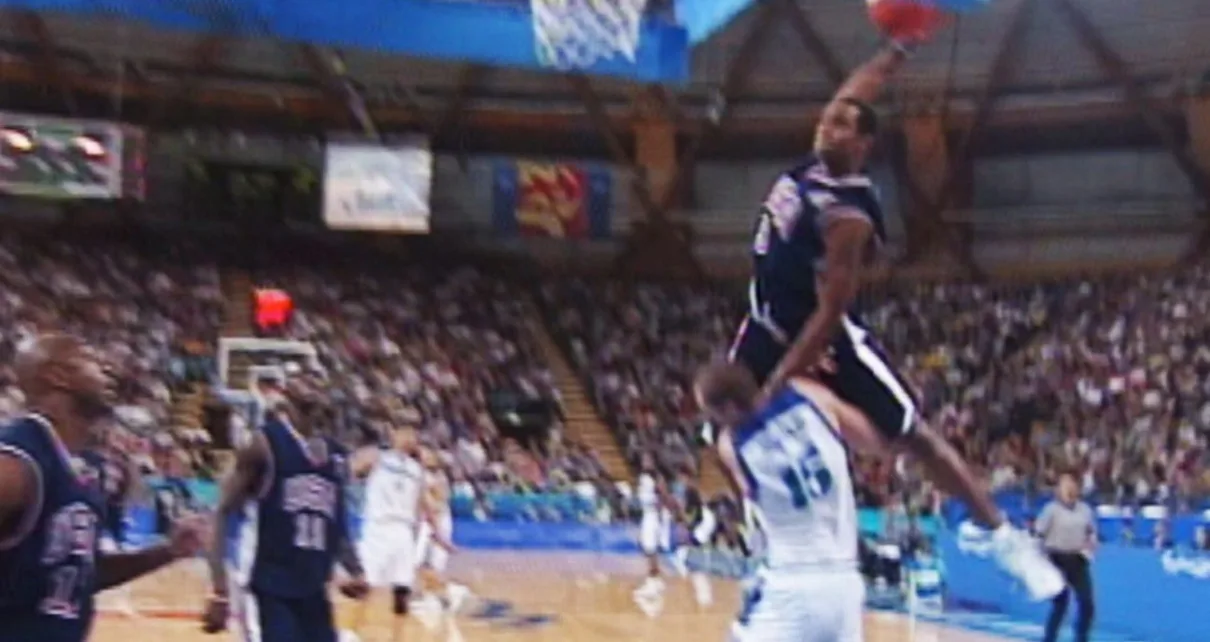 After 15 years, those who saw Vince Carter leap over Frederic Weis in Sydney still can’t believe what they witnessed.